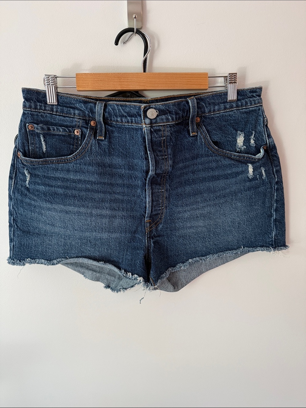 Levi 501 - Women’s 30